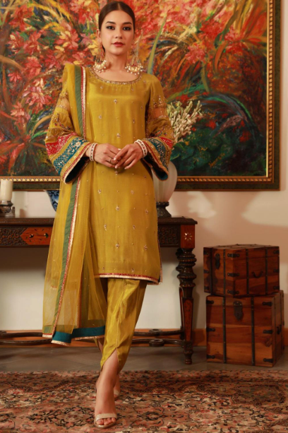 Trending Sister of the Bride Outfits for Intimate Weddings (2026 Edition)